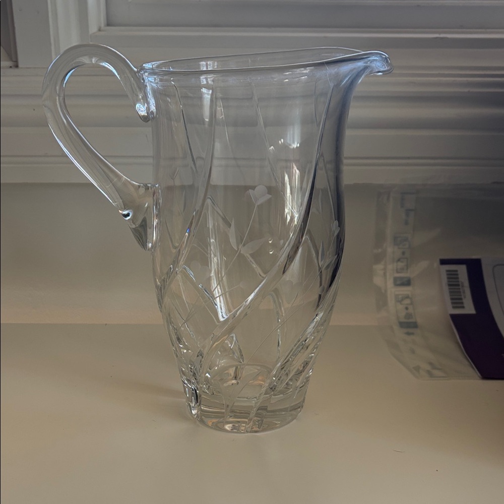 Mikasa 46 oz pitcher ENGLISH GARDEN